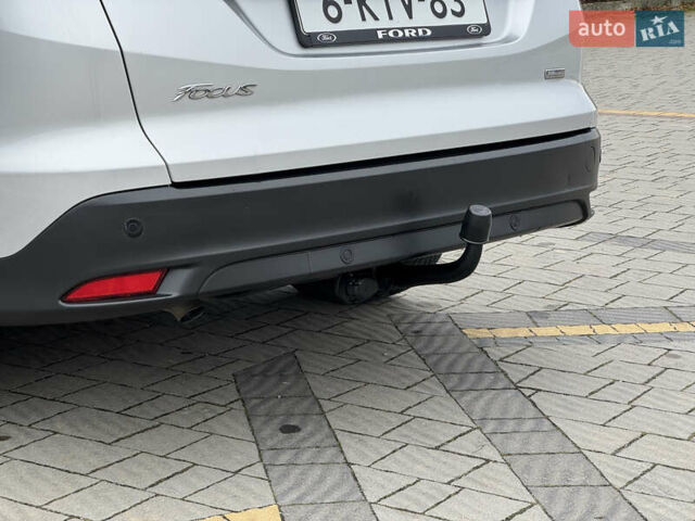 Серый Форд Фокус, объемом двигателя 1.6 л и пробегом 219 тыс. км за 8749 $, фото 120 на Automoto.ua