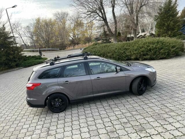 Сірий Форд Фокус, об'ємом двигуна 1 л та пробігом 213 тис. км за 6600 $, фото 20 на Automoto.ua