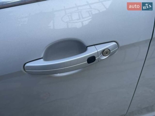 Серый Форд Фокус, объемом двигателя 1.6 л и пробегом 224 тыс. км за 8500 $, фото 23 на Automoto.ua