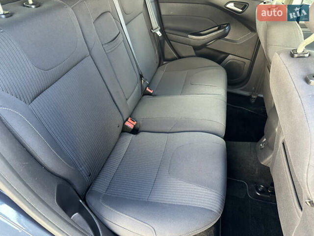 Сірий Форд Фокус, об'ємом двигуна 1.6 л та пробігом 217 тис. км за 8350 $, фото 90 на Automoto.ua
