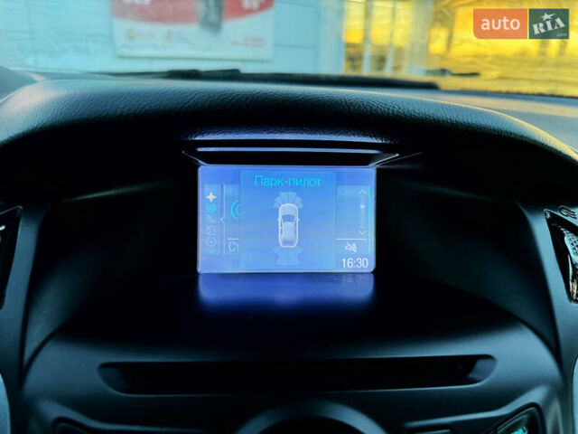 Серый Форд Фокус, объемом двигателя 1.6 л и пробегом 219 тыс. км за 9499 $, фото 90 на Automoto.ua