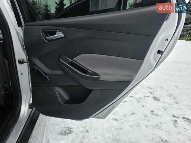 Сірий Форд Фокус, об'ємом двигуна 1.6 л та пробігом 233 тис. км за 6777 $, фото 54 на Automoto.ua