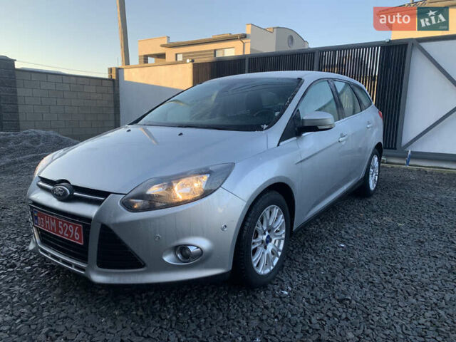 Серый Форд Фокус, объемом двигателя 1.6 л и пробегом 236 тыс. км за 7500 $, фото 1 на Automoto.ua
