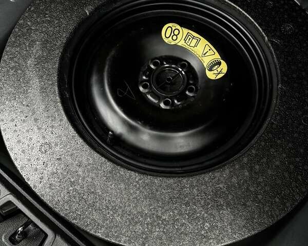 Серый Форд Фокус, объемом двигателя 1.6 л и пробегом 200 тыс. км за 8700 $, фото 36 на Automoto.ua