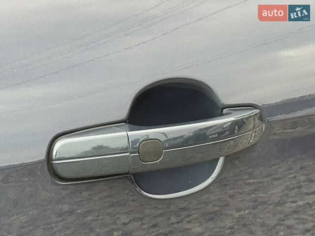 Серый Форд Фокус, объемом двигателя 1.6 л и пробегом 227 тыс. км за 8900 $, фото 27 на Automoto.ua