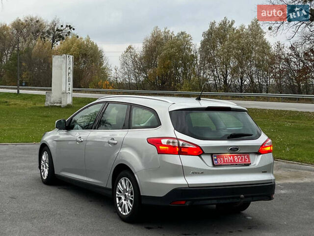 Форд Фокус 2013 в Житомире на Automoto.ua Серый Форд Фокус, объемом двигателя 1.6 л и пробегом 211 тыс. км за 8950 $, фото 3 на Automoto.ua