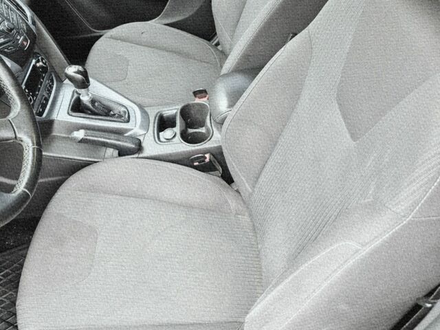 Серый Форд Фокус, объемом двигателя 1.6 л и пробегом 220 тыс. км за 8200 $, фото 1 на Automoto.ua