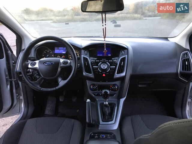 Форд Фокус 2013 в Львове на Automoto.ua Серый Форд Фокус, объемом двигателя 1.56 л и пробегом 259 тыс. км за 8400 $, фото 22 на Automoto.ua