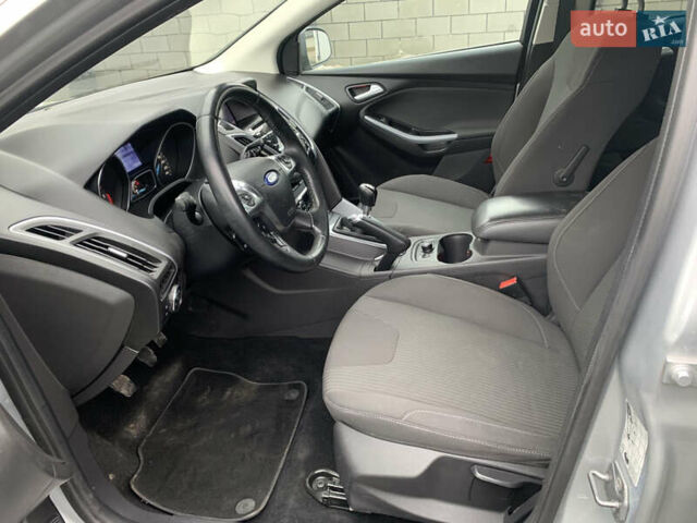 Серый Форд Фокус, объемом двигателя 1.6 л и пробегом 215 тыс. км за 8200 $, фото 19 на Automoto.ua