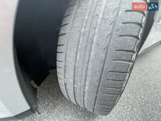 Серый Форд Фокус, объемом двигателя 1.6 л и пробегом 224 тыс. км за 8500 $, фото 26 на Automoto.ua