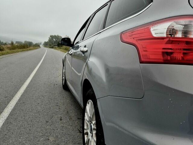 Серый Форд Фокус, объемом двигателя 1.6 л и пробегом 220 тыс. км за 8200 $, фото 7 на Automoto.ua