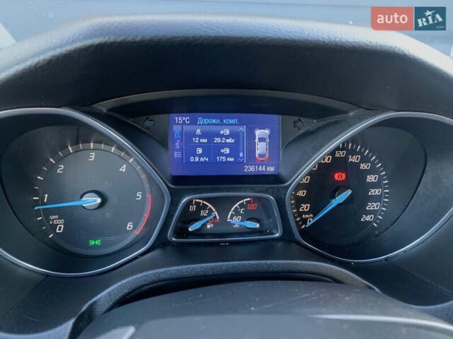 Форд Фокус 2013 в Ровно на Automoto.ua Серый Форд Фокус, объемом двигателя 1.6 л и пробегом 236 тыс. км за 7950 $, фото 37 на Automoto.ua