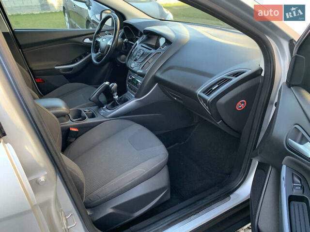 Серый Форд Фокус, объемом двигателя 1.6 л и пробегом 236 тыс. км за 7800 $, фото 23 на Automoto.ua