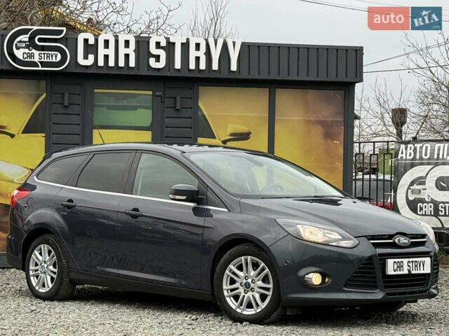 Серый Форд Фокус, объемом двигателя 1.6 л и пробегом 227 тыс. км за 8900 $, фото 14 на Automoto.ua