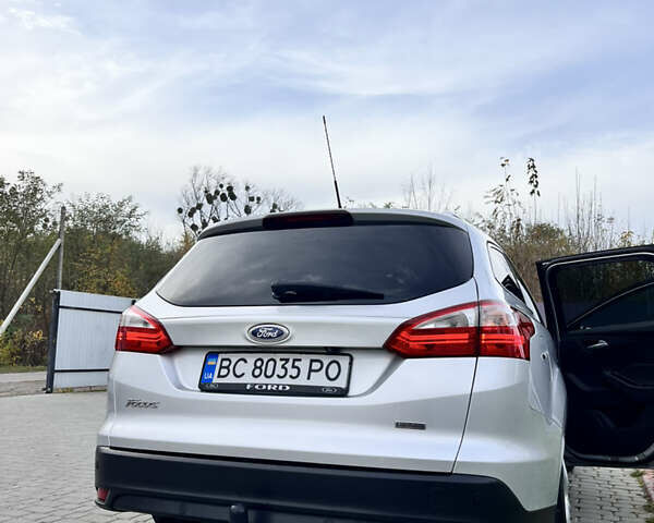 Сірий Форд Фокус, об'ємом двигуна 1.6 л та пробігом 259 тис. км за 8400 $, фото 44 на Automoto.ua