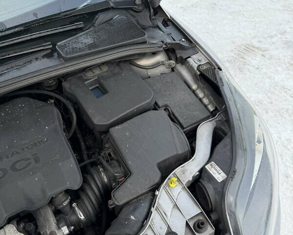 Серый Форд Фокус, объемом двигателя 1.56 л и пробегом 225 тыс. км за 8800 $, фото 51 на Automoto.ua