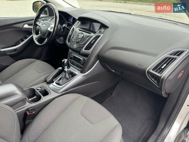 Сірий Форд Фокус, об'ємом двигуна 1.6 л та пробігом 219 тис. км за 8599 $, фото 65 на Automoto.ua