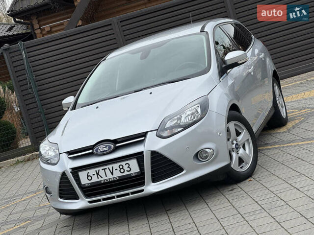 Серый Форд Фокус, объемом двигателя 1.6 л и пробегом 219 тыс. км за 8749 $, фото 4 на Automoto.ua