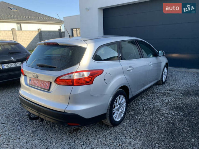 Форд Фокус 2013 в Ровно на Automoto.ua Серый Форд Фокус, объемом двигателя 1.6 л и пробегом 236 тыс. км за 7950 $, фото 3 на Automoto.ua