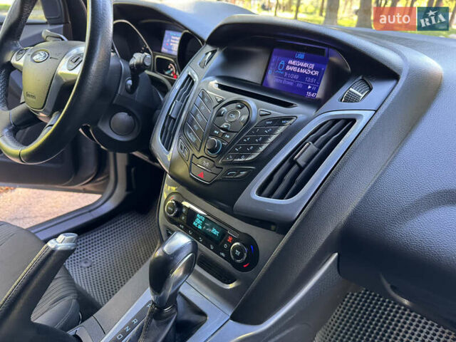 Сірий Форд Фокус, об'ємом двигуна 2 л та пробігом 205 тис. км за 8300 $, фото 16 на Automoto.ua