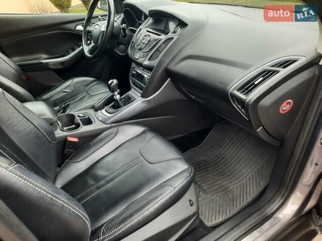 Серый Форд Фокус, объемом двигателя 1.6 л и пробегом 258 тыс. км за 8299 $, фото 70 на Automoto.ua