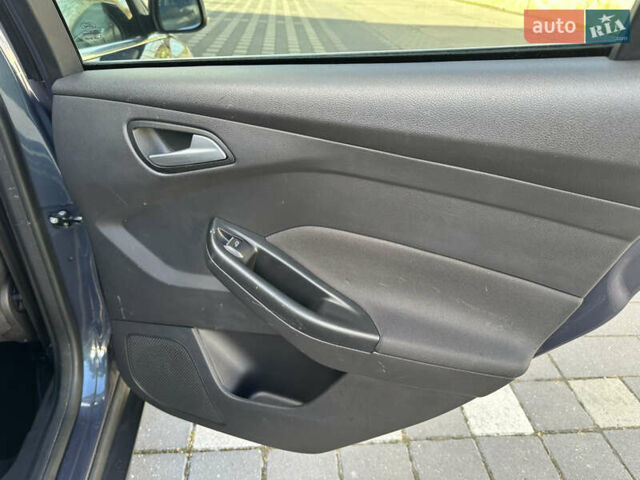 Форд Фокус 2013 у Стрые на Automoto.ua Сірий Форд Фокус, об'ємом двигуна 1.6 л та пробігом 217 тис. км за 8350 $, фото 113 на Automoto.ua