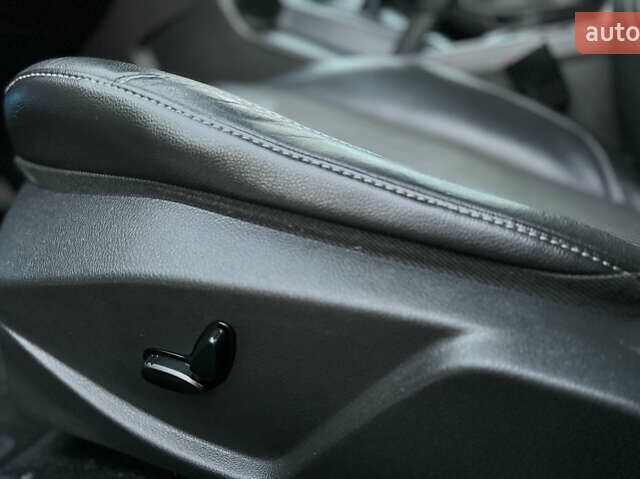 Сірий Форд Фокус, об'ємом двигуна 1.6 л та пробігом 219 тис. км за 9250 $, фото 106 на Automoto.ua