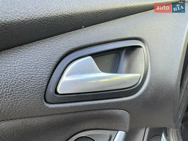 Форд Фокус 2013 у Стрые на Automoto.ua Сірий Форд Фокус, об'ємом двигуна 1.6 л та пробігом 217 тис. км за 8350 $, фото 80 на Automoto.ua