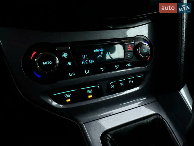 Сірий Форд Фокус, об'ємом двигуна 1.6 л та пробігом 219 тис. км за 9250 $, фото 128 на Automoto.ua