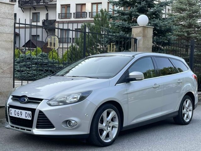 Сірий Форд Фокус, об'ємом двигуна 1.6 л та пробігом 220 тис. км за 8500 $, фото 1 на Automoto.ua