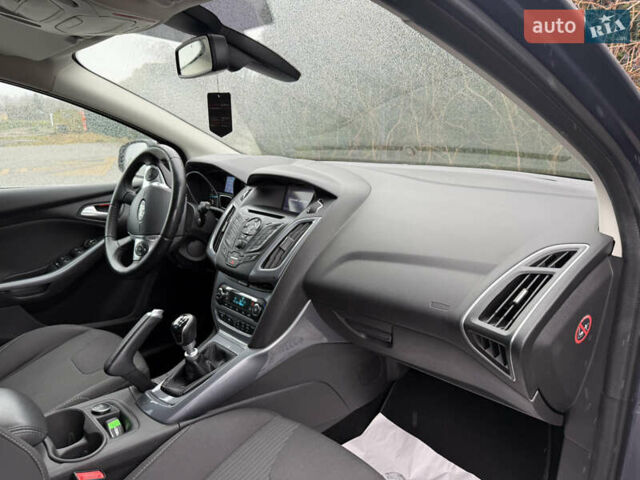 Сірий Форд Фокус, об'ємом двигуна 1.6 л та пробігом 230 тис. км за 8700 $, фото 29 на Automoto.ua