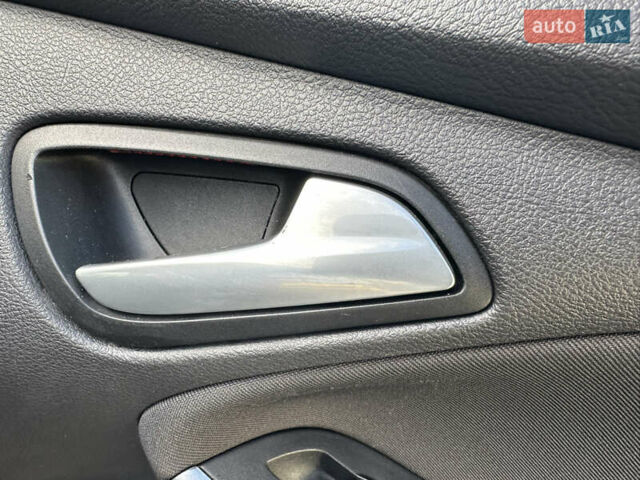 Форд Фокус 2013 у Стрые на Automoto.ua Сірий Форд Фокус, об'ємом двигуна 1.6 л та пробігом 217 тис. км за 8350 $, фото 99 на Automoto.ua