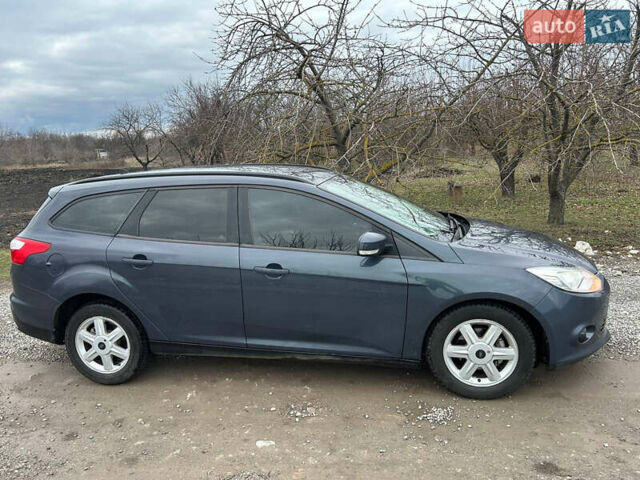 Серый Форд Фокус, объемом двигателя 1 л и пробегом 162 тыс. км за 6800 $, фото 5 на Automoto.ua