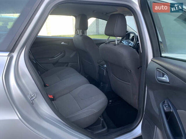 Форд Фокус 2013 в Ровно на Automoto.ua Серый Форд Фокус, объемом двигателя 1.6 л и пробегом 236 тыс. км за 7950 $, фото 22 на Automoto.ua