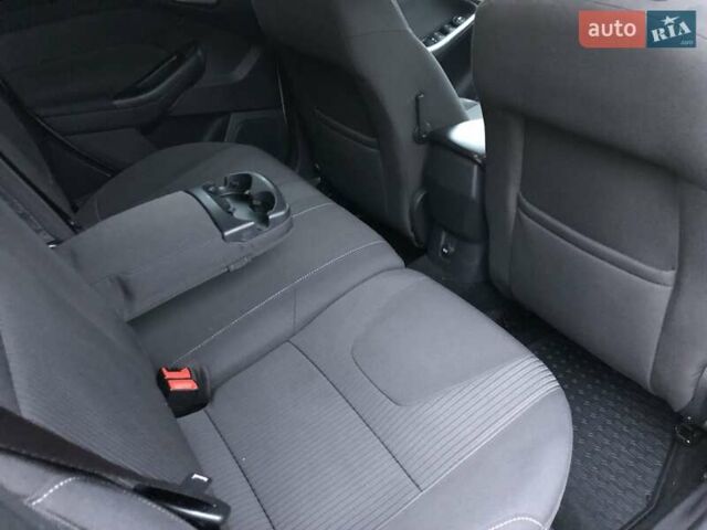 Серый Форд Фокус, объемом двигателя 1.6 л и пробегом 209 тыс. км за 7500 $, фото 17 на Automoto.ua