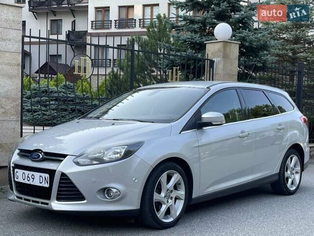 Серый Форд Фокус, объемом двигателя 1.6 л и пробегом 224 тыс. км за 8500 $, фото 1 на Automoto.ua