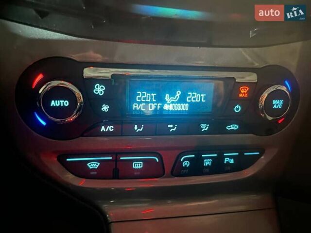 Сірий Форд Фокус, об'ємом двигуна 1.56 л та пробігом 210 тис. км за 8500 $, фото 11 на Automoto.ua