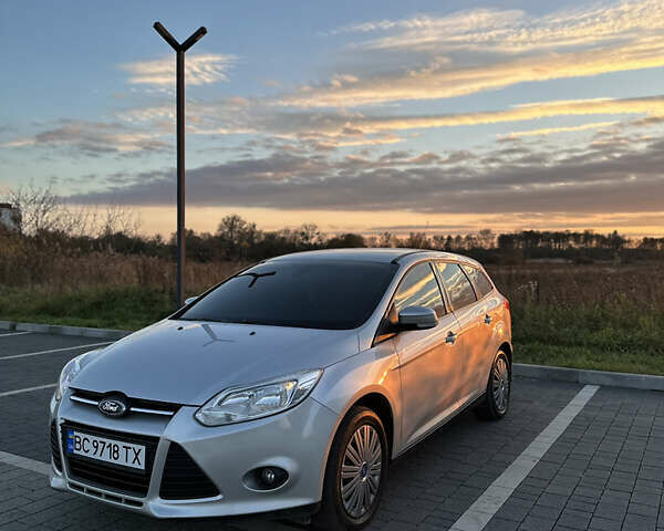 Серый Форд Фокус, объемом двигателя 1.6 л и пробегом 199 тыс. км за 7200 $, фото 1 на Automoto.ua