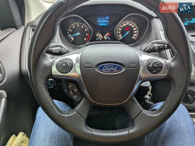 Серый Форд Фокус, объемом двигателя 1 л и пробегом 161 тыс. км за 6800 $, фото 3 на Automoto.ua