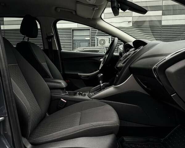 Серый Форд Фокус, объемом двигателя 1.6 л и пробегом 200 тыс. км за 8700 $, фото 37 на Automoto.ua