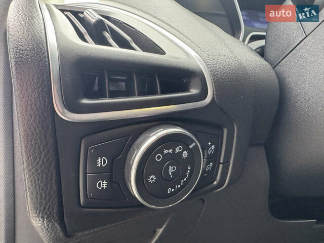 Серый Форд Фокус, объемом двигателя 1.6 л и пробегом 219 тыс. км за 8749 $, фото 55 на Automoto.ua