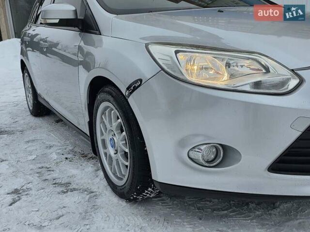 Сірий Форд Фокус, об'ємом двигуна 1.6 л та пробігом 233 тис. км за 6999 $, фото 13 на Automoto.ua