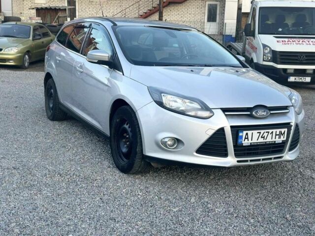 Серый Форд Фокус, объемом двигателя 1 л и пробегом 111 тыс. км за 5500 $, фото 3 на Automoto.ua