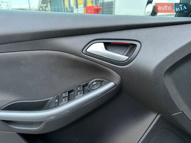 Серый Форд Фокус, объемом двигателя 1.6 л и пробегом 226 тыс. км за 7990 $, фото 20 на Automoto.ua