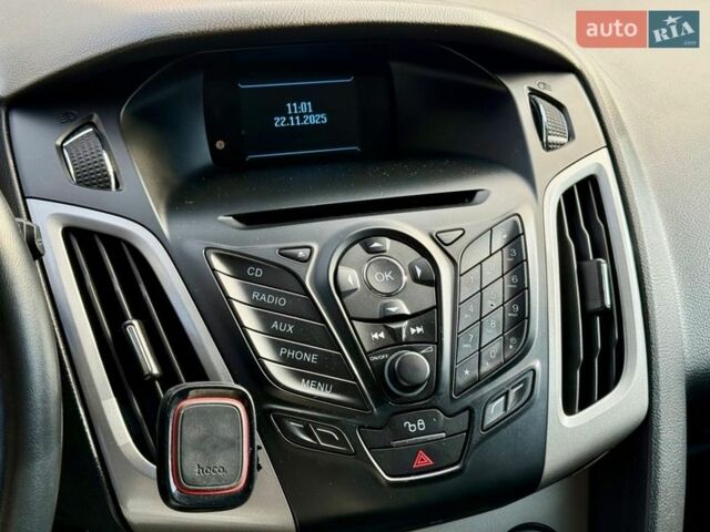 Серый Форд Фокус, объемом двигателя 1.56 л и пробегом 298 тыс. км за 6500 $, фото 8 на Automoto.ua