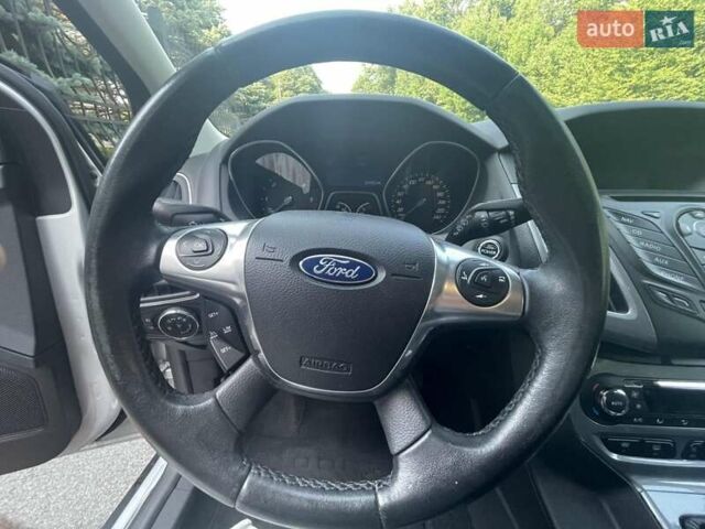 Серый Форд Фокус, объемом двигателя 1.6 л и пробегом 224 тыс. км за 8500 $, фото 32 на Automoto.ua