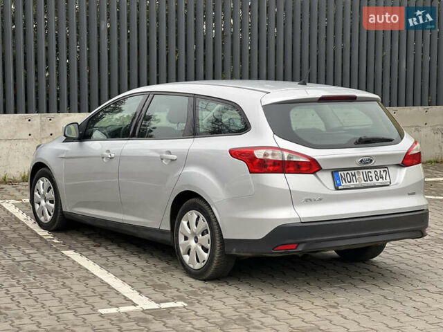 Серый Форд Фокус, объемом двигателя 1.6 л и пробегом 243 тыс. км за 7000 $, фото 9 на Automoto.ua