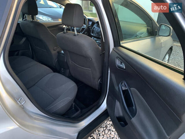 Серый Форд Фокус, объемом двигателя 1.6 л и пробегом 236 тыс. км за 7800 $, фото 21 на Automoto.ua