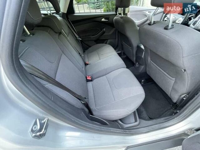 Серый Форд Фокус, объемом двигателя 1.6 л и пробегом 224 тыс. км за 8500 $, фото 43 на Automoto.ua