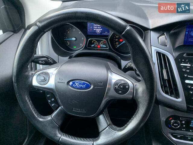 Серый Форд Фокус, объемом двигателя 1.6 л и пробегом 215 тыс. км за 8200 $, фото 36 на Automoto.ua